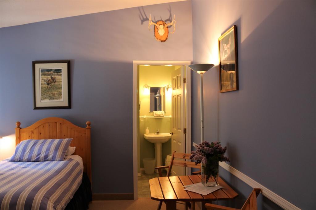 Mulvehill Creek Wilderness Inn And Wedding Chapel Revelstoke Cameră foto